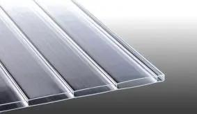 Unsere hochtransparente Acryl Stegplatte mit 96 mm Kammerbreite in Glasklar mit der Stärke von 16 mm ist in der Breite 980 mm und 1200 mm sowie den Längen 1000 mm bis 7000 mm erhältlich.