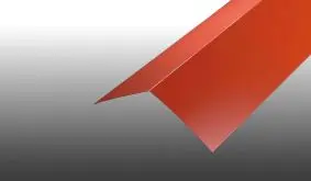 Unsere CE-zertifizierten Firstbleche aus 0,75 mm Stahl haben eine 25 µm Polyester-Beschichtung
