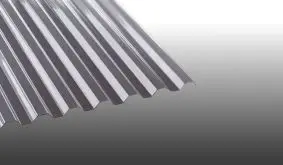 Die Polycarbonat Wellplatten in Silbergrau haben das Profil K 76/18 und eine sonnenreflektierende Oberseite, welche die Sonneneinstrahlung um bis zu 50% reduziert und Sie so vor zu starker Sonneneinstrahlung und Hitze schützt.
