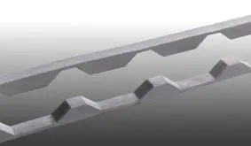 Unsere leicht zu montierenden Profilfüller für 138/20 Profilbleche haben eine Länge von 1100 mm und werden einfach zwischen Traufbalken und Platte eingeklemmt. Die Profilfüller bestehen aus Schaumstoff und haben die Farbe Anthrazit.