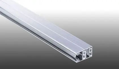 Thermo Aluprofile aus für 16 mm Stegplatten: Die thermische Trennung des Ober- und Unterprofils sorgt für eine gute Isolierung . In der Kombination mit den wärmedämmenden Stegplatten lassen Sich die Energiekosten deutlich reduzieren.