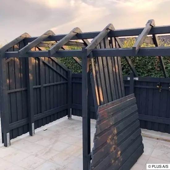 Den Grundstein für ein stabile Montage bilden betonierte H-Anker