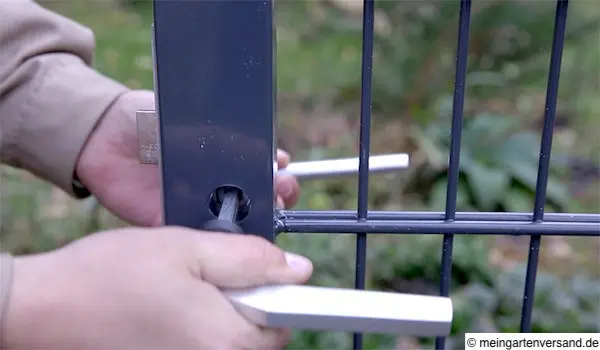 Drücker-Vierkantstifte verbinden