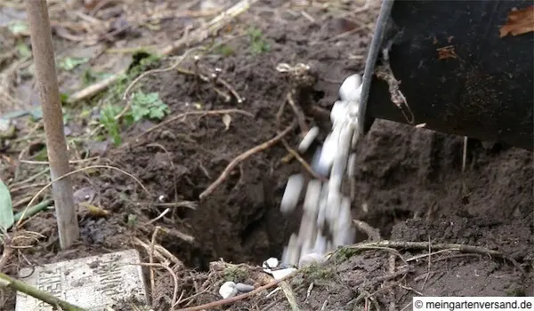 Kies für das Pfostenfundament